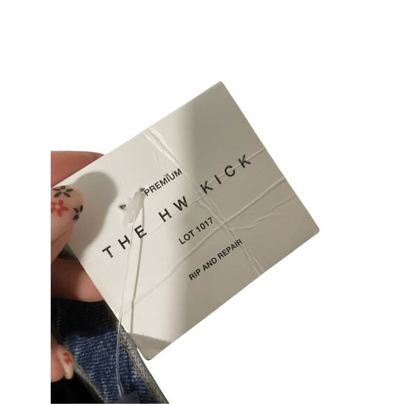 NWT Zara High Waisted Kick Crop Faux Distressed Jeans Casual Dark Wash Denim - Picture 4 of 6